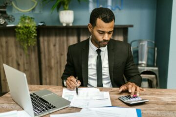 Automating the Invoicing Process with Streamlined Software Solutions